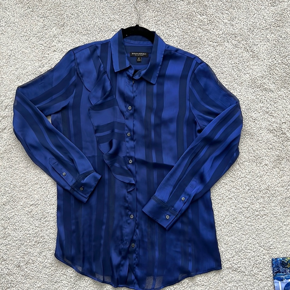Banana Republic Blousr